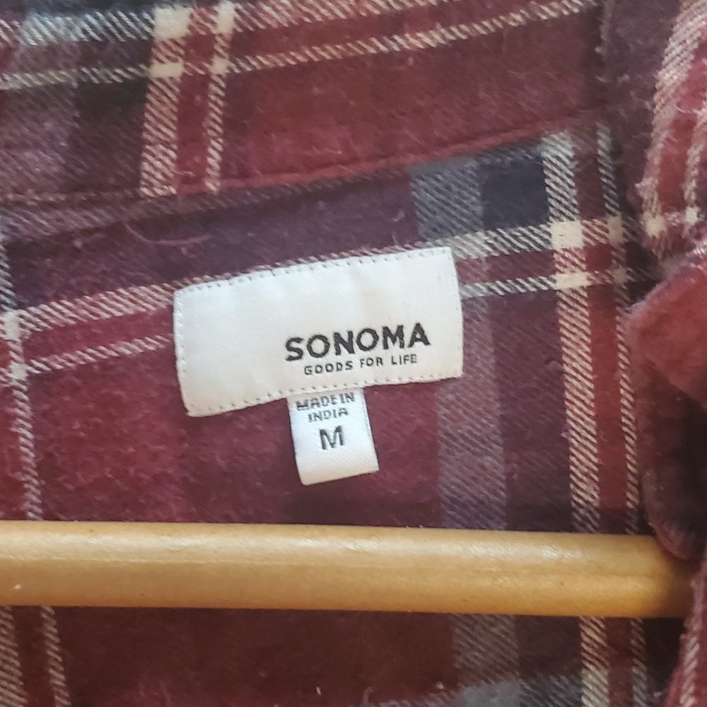 Long sleeved plaid